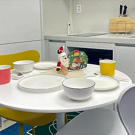 Seoul Jam-Sil Emotional House! 5Min Walk From Lotte Tower, Jamsil Station, Seokchon Lake